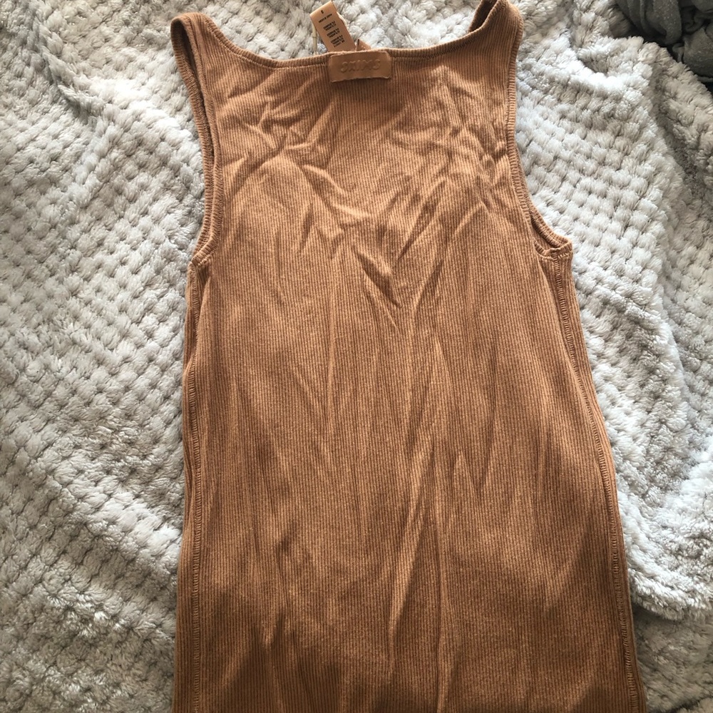 NWT Skims tan crop top size Small - Picture 3 of 3